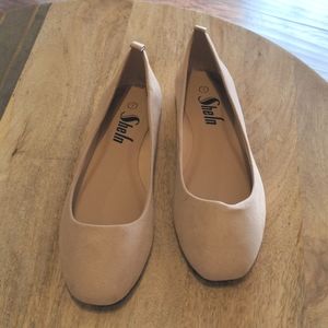 Size 7 Nude Flats